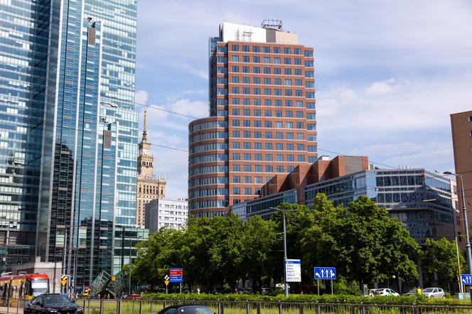 Wieżowiec Ilmet przy rondzie ONZ w Warszawie