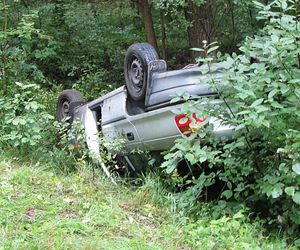 O krok od tragedii na Mazowszu. Roman wypadł z drogi, bo fotografował chmurę w kształcie UFO