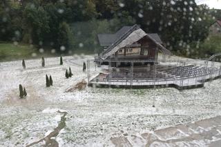 Szok! Potężne gradobicie zmieniło lato w zimę. Rolnicy liczą straty