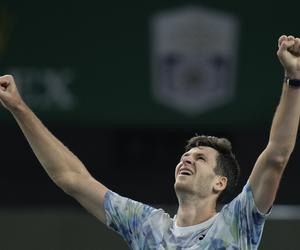 Hubert Hurkacz w finale turnieju ATP w Bazylei po KRWAWYM HORRORZE! Hurkacz - Humbert WYNIK RELACJA NA ŻYWO