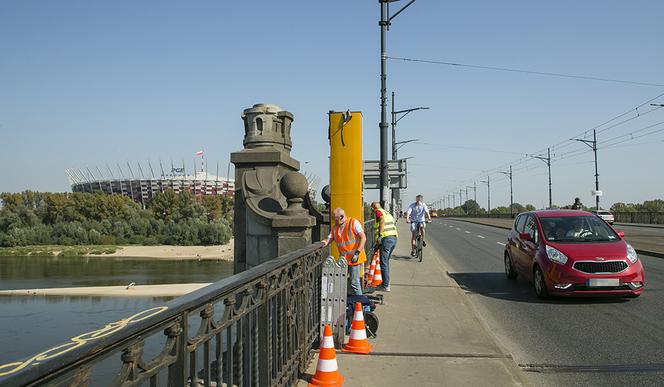 Fotoradar stanął na moście Poniatowskiego