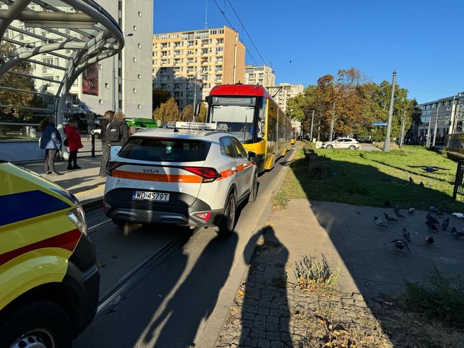 Warszawa:14-latek w padł po tramwaj! Miał w uszach słuchawki