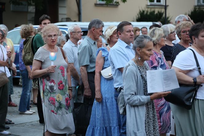 76. rocznica Cudu Lubelskiego. Procesja różańcowa w centrum Lublina