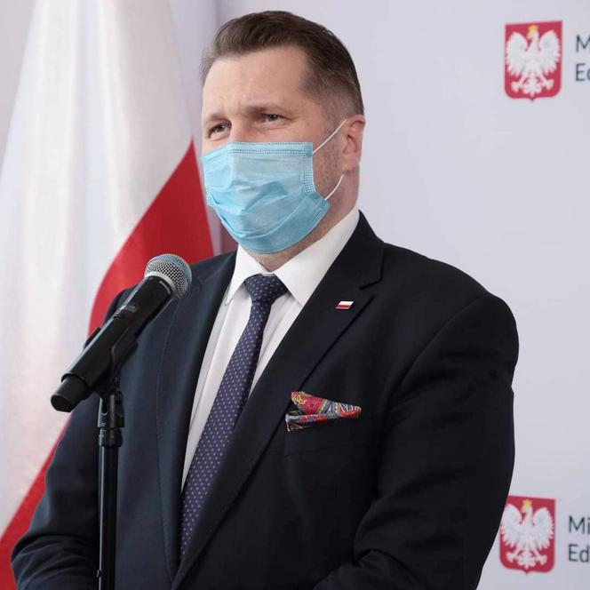 Ekspert ubiera Przemysława Czarnka