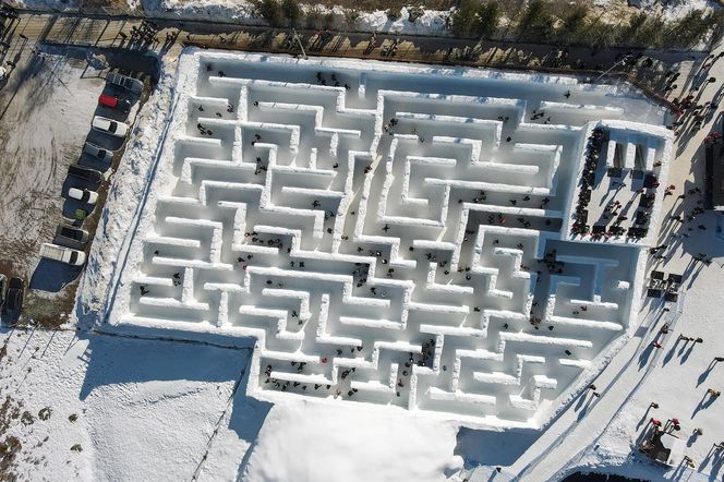 Śnieżny Labirynt Snowlandia w otoczeniu Tatrzańskiego Parku Narodowego w Zakopanem