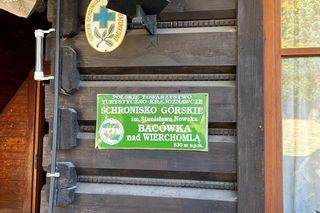 Małopolskie pasmo górskie zachwyca jesiennym pięknem. Ukryta perełka z widokiem na tatry 