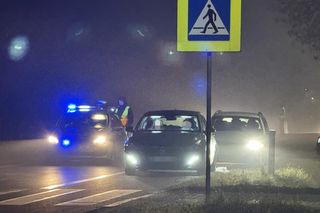 Potrącił kobietę na pasach w Ołtarzewie i uciekł. Miesiąc później oddał się w ręce policji