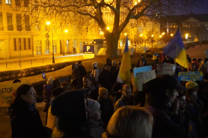 Manifestacja w trzecią rocznicę wybuchu wojny w Ukrainie