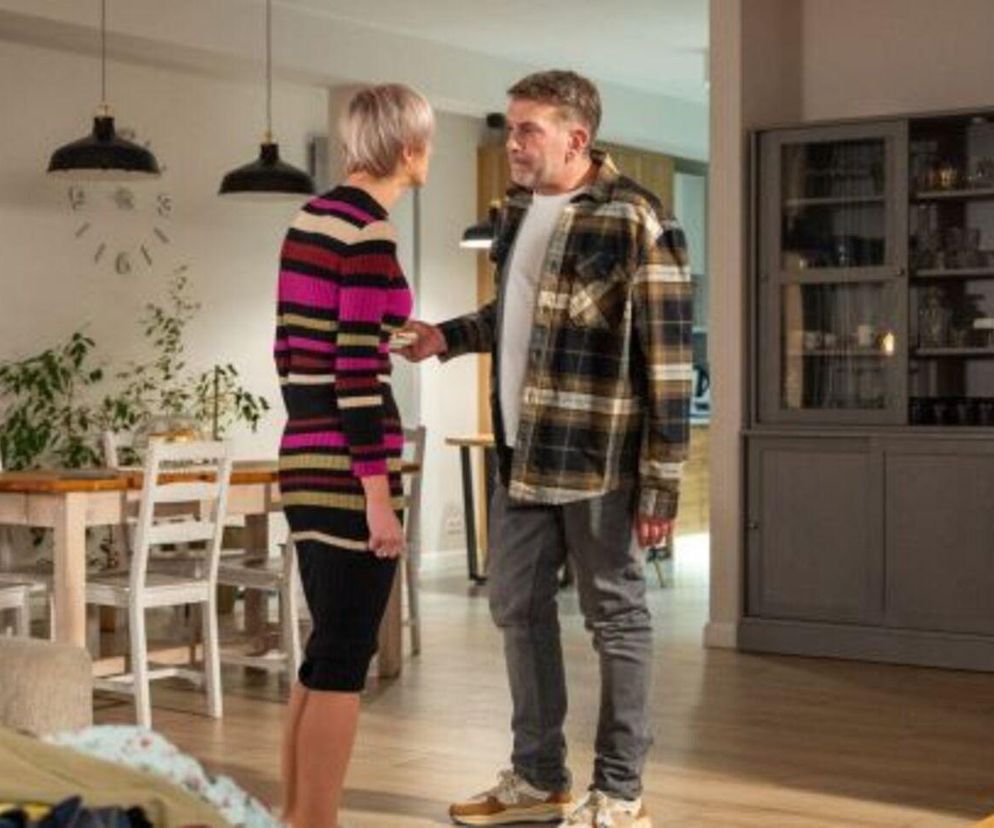 Na sygnale odc. 731. Wiktor Banach (Wojciech Kuliński), Anna Reiter (Lea Oleksiak)