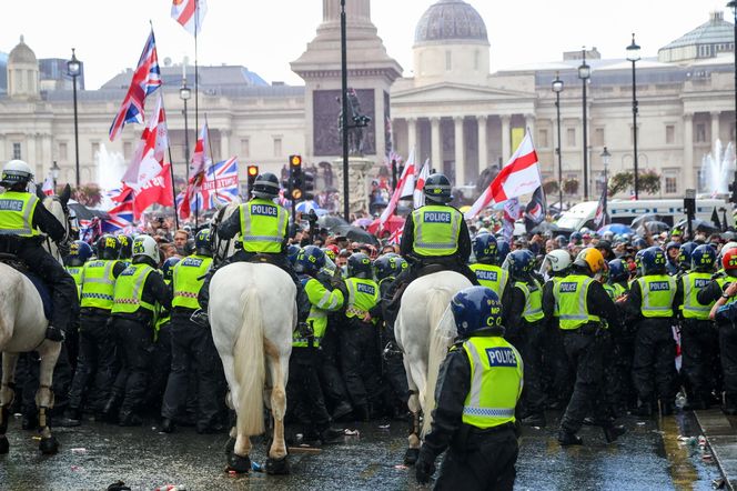 Ponad 100 tys. osób na marszu prawicy w Londynie