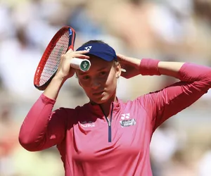 Jelena Rybakina wycofała się Roland Garros! Tajemnicze tłumaczenia wielkiej rywalki Igi Świątek!