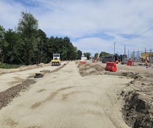 Trwa przebudowa najdłuższej bydgoskiej ulicy. Kiedy pojedziemy tramwajem do Łęgnowa i co jeszcze się zmieni?