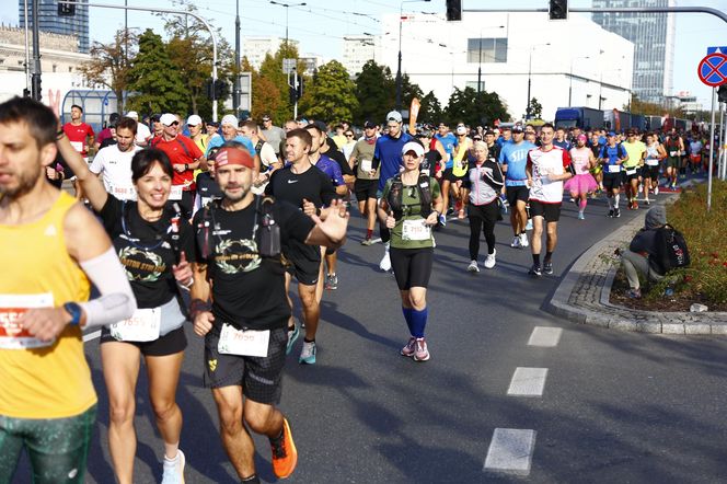 Uczestnicy 46. edycji Nationale-Nederlanden Maratonu Warszawskiego