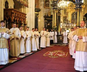 Kraków. Abp Marek Jędraszewski wyświęcił nowych księży. Chętnych więcej niż rok temu