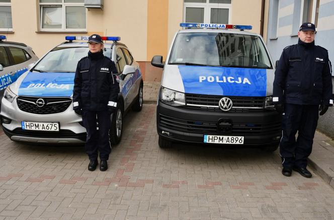 Białostocka policja ma 14 nowych radiowozów. Auta robią wrażenie!