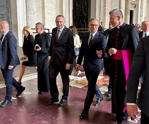 Andrzej Duda rozmawiał z papieżem Leonem XIV. Wspomniał mu o Karolu Nawrockim