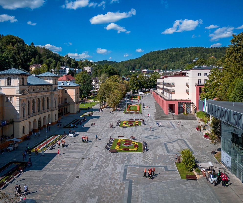 Politycy, świat biznesu i znani goście. W Krynicy-Zdroju rusza Forum Ekonomiczne 2025
