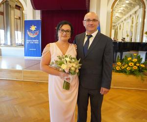 Prezydent Tarnowa udzielił ślubu. Anna i Mariusz powiedzieli sobie „tak” w Sali Lustrzanej