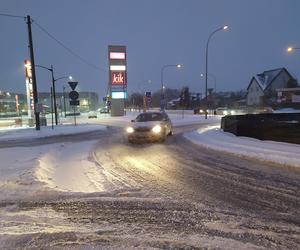 Ulice Siedlec i okoliczne drogi w czasie śnieżycy 11-12 grudnia 2022
