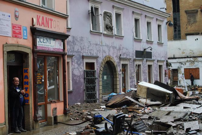 Nowe nagranie z dziewczynką z Kłodzka pojawiło się w sieci. Nie da się przejść obojętnie, ściśnie ci gardło!