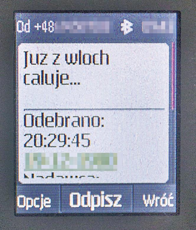 Wysyłał jej miłosne SMS-y z Watykanu