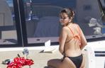 Selena Gomez na jachcie w bikini