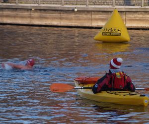 Wskoczyli do lodowatej Brdy! Za nami zawody FOCUS Ice Swimming Bydgoszcz Festival 2024