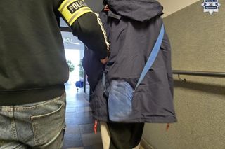 Pseudokibice szli ulicą i nagle zaatakowali 66-latka