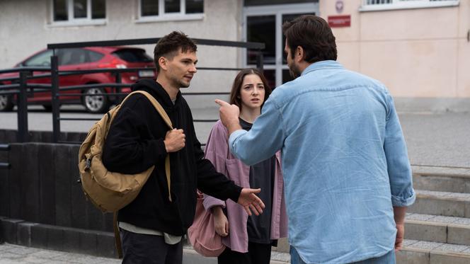 Barwy szczęścia odc. 2580: Luiza (Julia Zielińska), Aro (Martin Bogdan), Damian Wójcik (Michał Lesień)