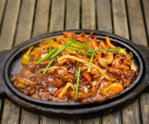 Wołowina po  mongolsku - oryginalne danie za nieduże pieniądze