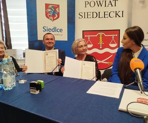 Umowa na przekazanie dotacji na zakup nowego sprzętu dla Szpitala Miejskiego w Siedlcach została podpisana 28 kwietnia