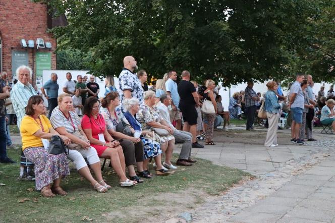 Tłumy pielgrzymów w Gietrzwałdzie. Trwa odpust i dożynki archidecezjalne. Zobacz zdjęcia