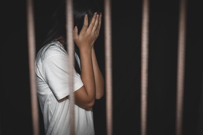 Spędziła dwa miesiące w areszcie, po tym jak córka oskarżyła ją o gwałt 