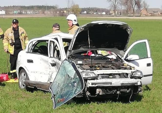 Krasznice Duże. Tragiczne zderzenie opla i peugeota 