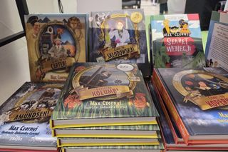 Tłumy na Kujawsko-Pomorskim Festiwalu Książki! Zielone Arkady zamieniły się w literacki raj