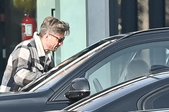 Agnieszka Kaczorowska siedzi i pachnie, a Rogacewicz wynosi śmieci i je kanapke poza autem... Fajna para?