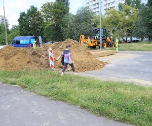 Paraliż w Warszawie. Awaria wodociągowa zarwała jezdnię al. Wilanowskiej