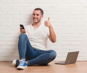 Co naprawdę znaczy „OK” w wiadomości? Psycholog wyjaśnia, co kryje się za tym słowem