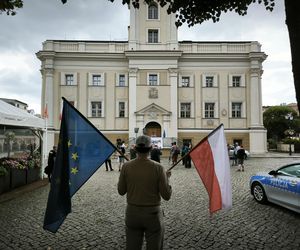 Manifestacja przeciwko niechęci do imigrantów w Lesznie 