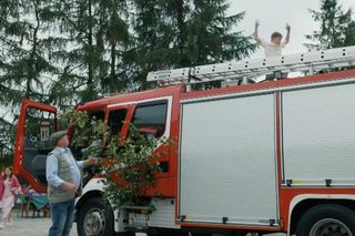 Barwy szczęścia, odcinek 3080: Ksawery (Bartosz Gruchot), Szymański (Jacek Grondowy)