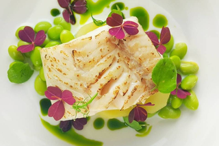 Gdzie zjeść business lunch w Warszawie? Oto najlepsze restauracje na spotkanie biznesowe! [PRZEGLĄD]