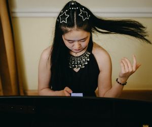 XIX Międzynarodowy Konkurs Pianistyczny im. Fryderyka Chopina. Stroje uczestników wywołały burzę