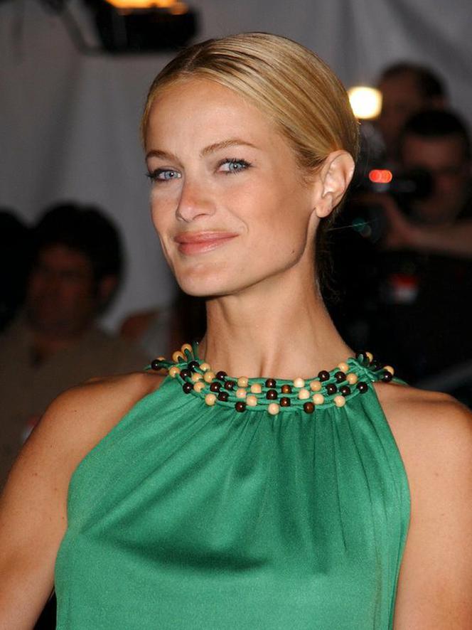 Carolyn Murphy