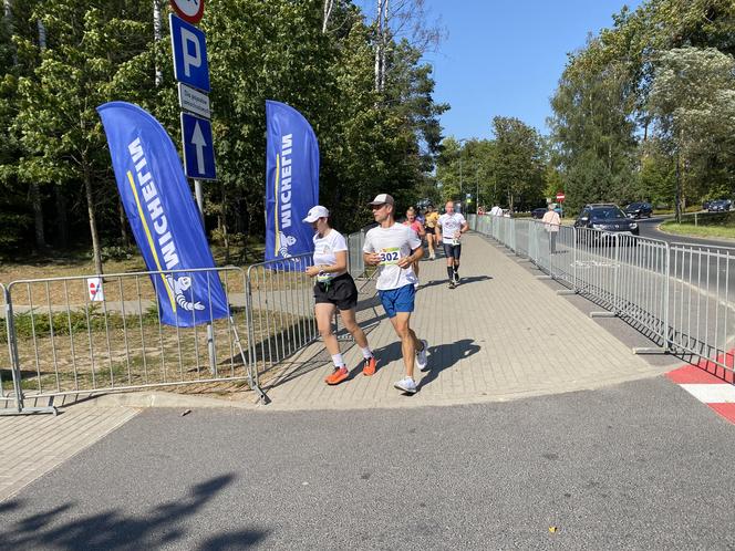 Kilometry Pomocy Michelin 2024. Sportowe emocje na plaży miejskiej w Olsztynie. Zobacz zdjęcia!