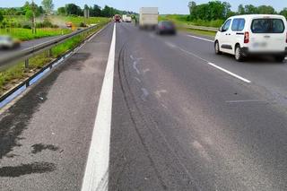 Barczewo. Kolizja trzech pojazdów na DK 16. W ciężarówce wystrzeliła opona [ZDJĘCIA]