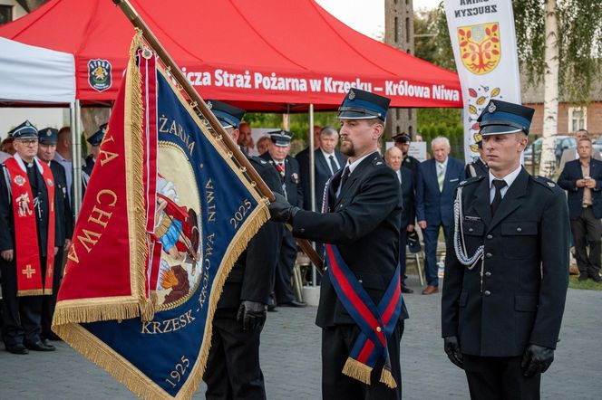 Jubileusz 100-lecia OSP Krzesk-Królowa Niwa uczczony przekazaniem jednostce nowego wozu strażackiego