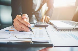 Kiedy kolejna obniżka stóp procentowych? Na decyzję wpływa wiele czynników