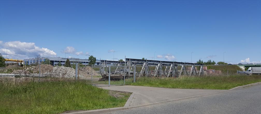 Rozebrano zabytkowy mostek w Grudziądzu. Możliwe, że jeszcze wróci nad kanał Trynka