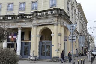 Samowola budowlana na pl. Zbawiciela. Restaurator zapłaci pół miliona kary?!