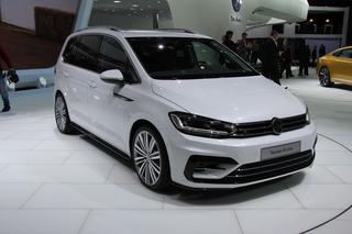 Volkswagen Touran trzeciej generacji: pojemniejszy i nowocześniejszy van - ZDJĘCIA